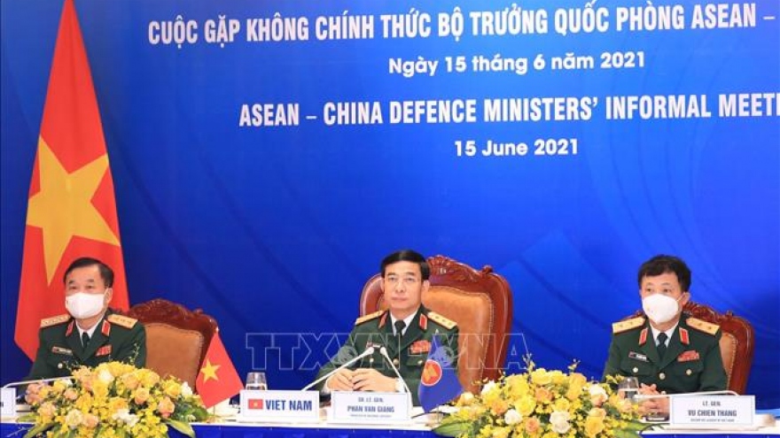 Vietnam proposes restraining actions in East Sea